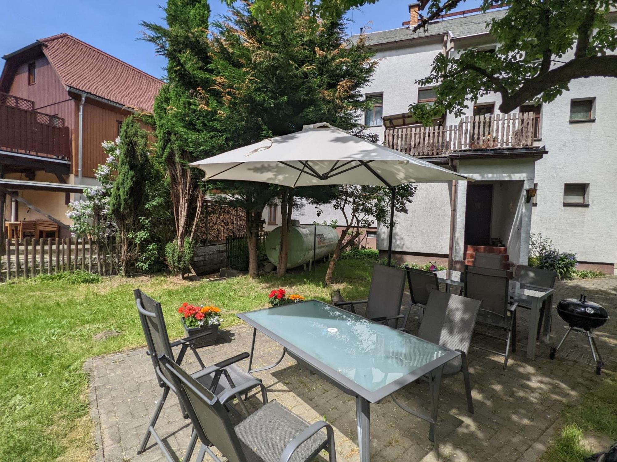 Helle gemütliche Wohnung mit Terrasse und Pool - H2 Sebnitz Exterior foto