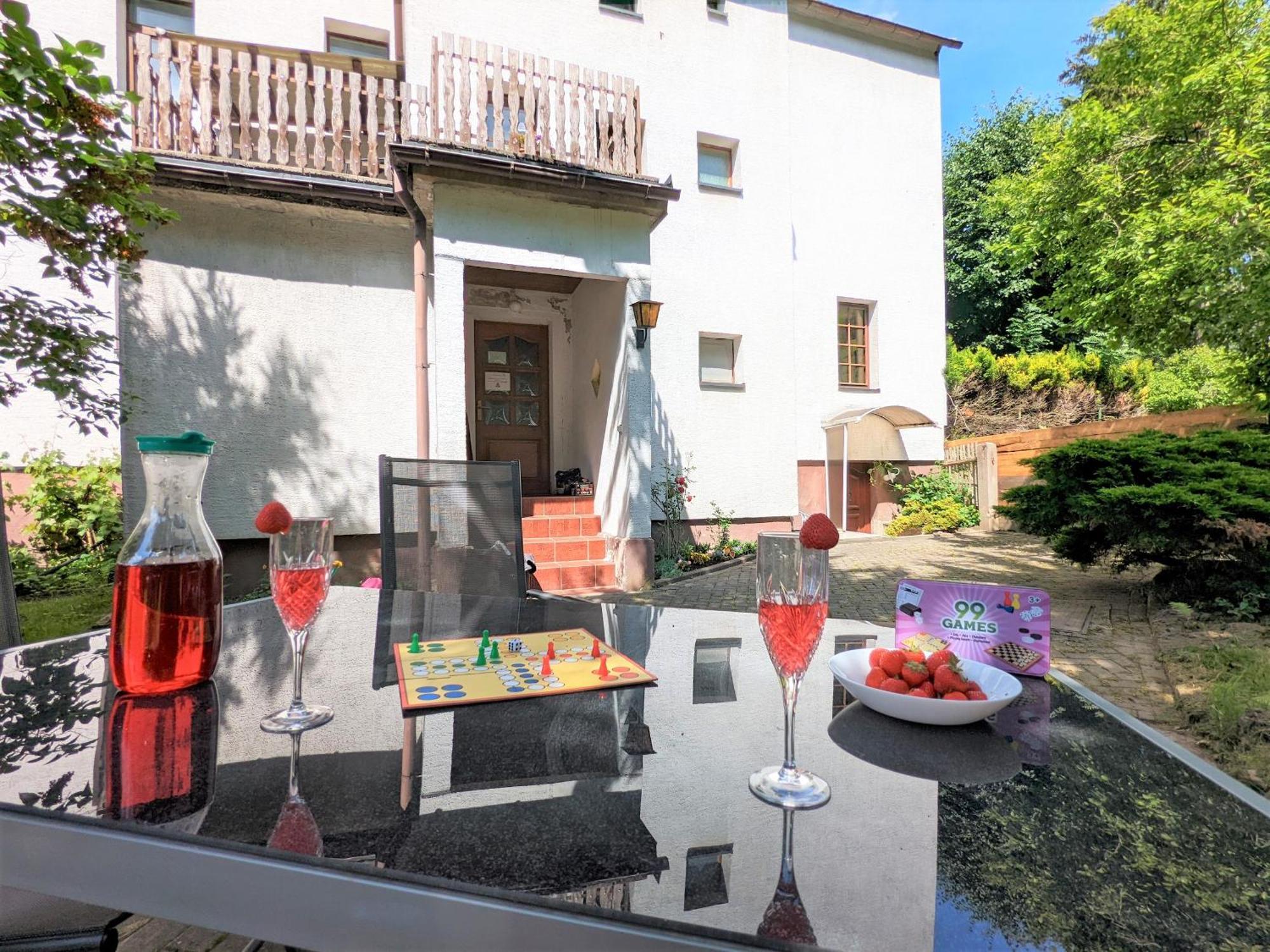Helle gemütliche Wohnung mit Terrasse und Pool - H2 Sebnitz Exterior foto